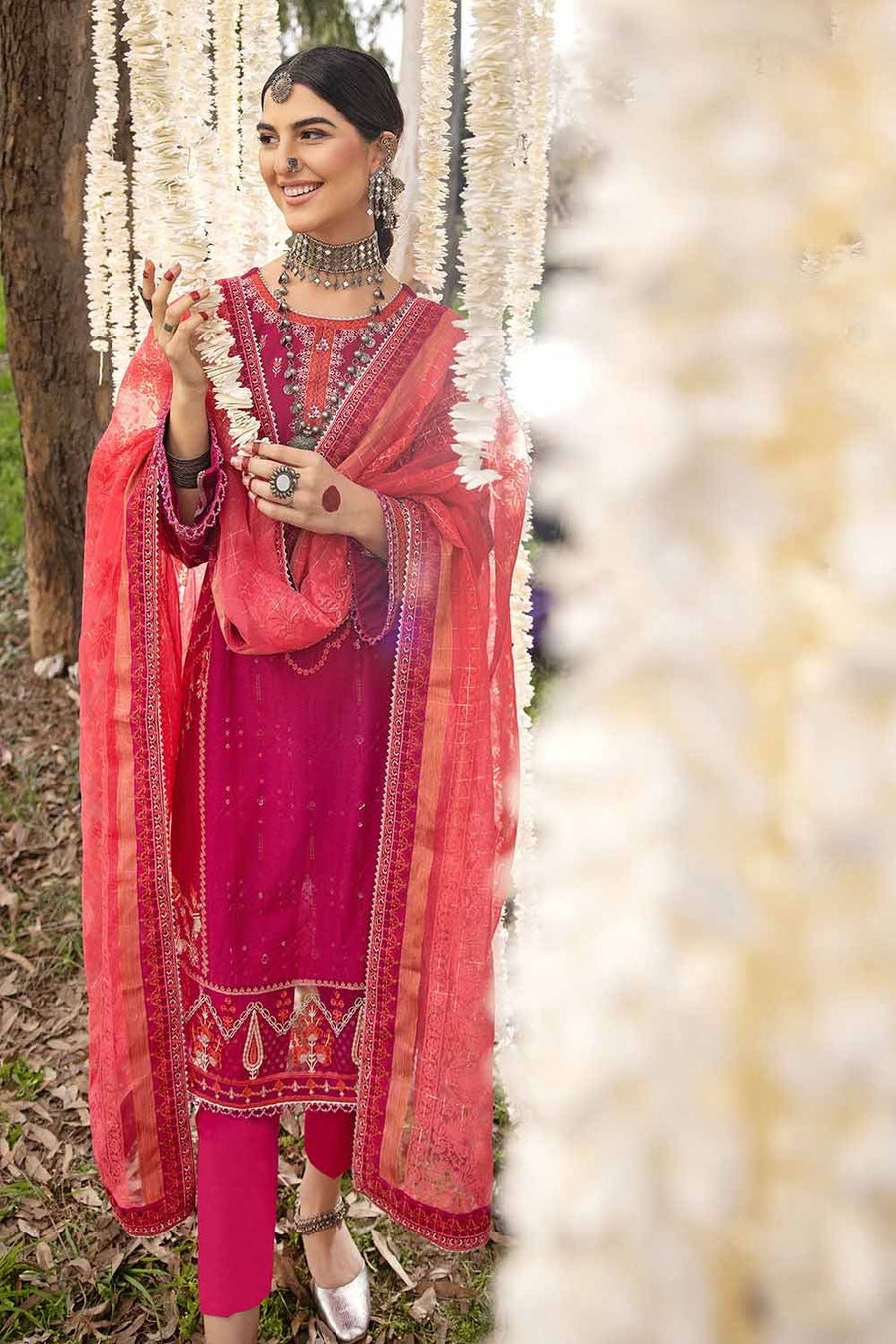 Gul Ahmed Festive Eid Embroidered Lawn Unstitched 3Pc Suit FE-32049