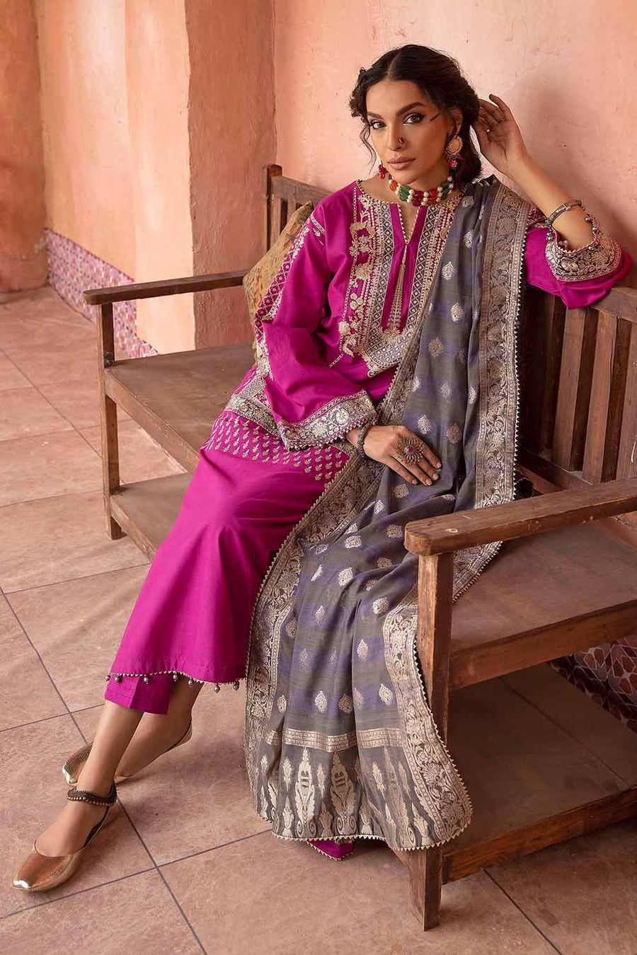 Gul Ahmed Festive Eid Embroidered Lawn Unstitched 3Pc Suit FE-32112