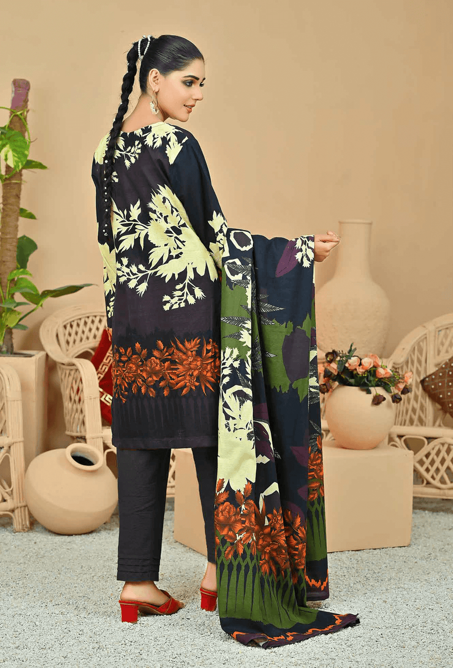 Fiza Noor Zarminay Digital Printed Khaddar Unstitched 3Pc Suit D-12