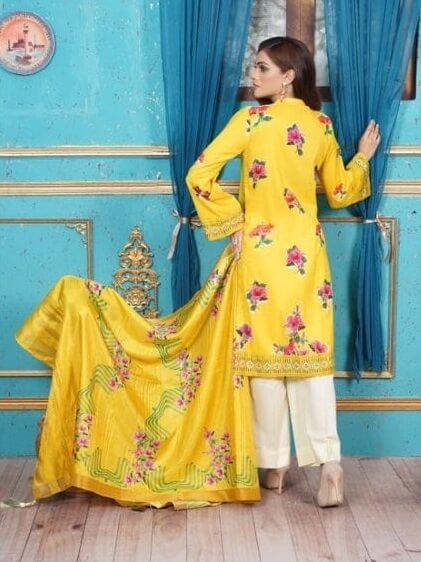 Fragrant Lawn Eid Collection 2021 Unstitched 3 Piece Embroidered Suit D-07 - FaisalFabrics.pk