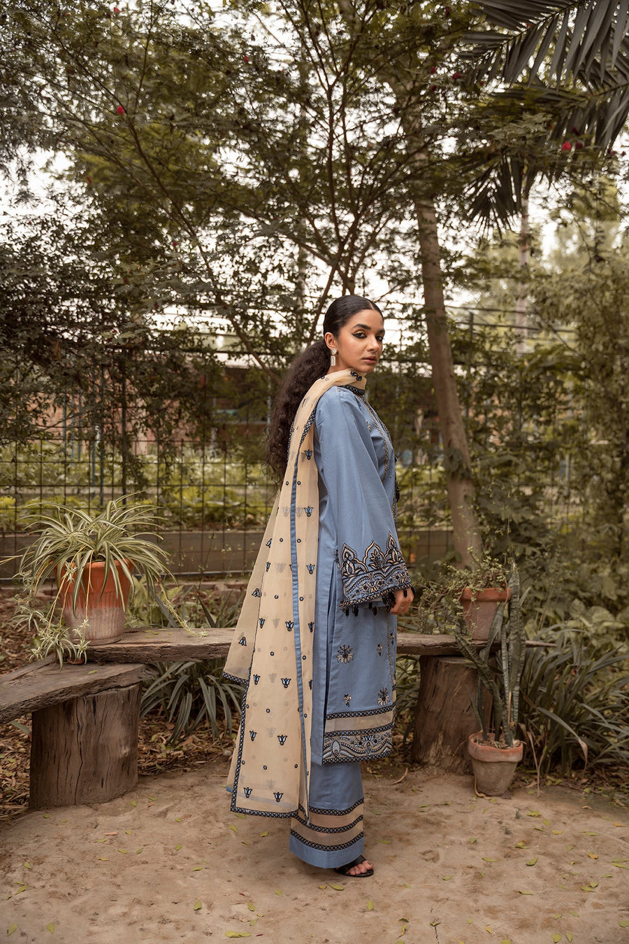 SURMAI Ae Ri Sakhi Embroidered Pret 3Pc Suit - HEER