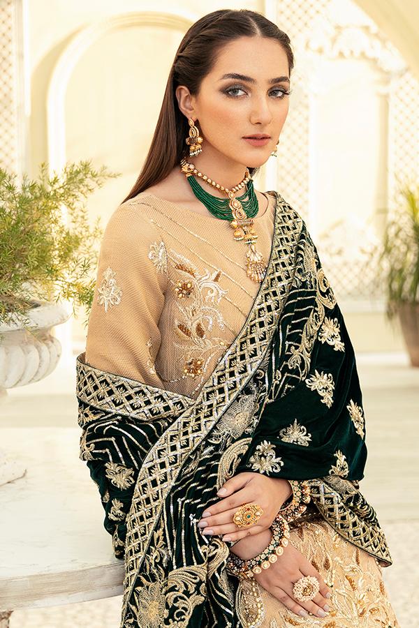 Imrozia Premium Embroidery La-Heritage Velvet 3PC Suit I.V-06 Regnant - FaisalFabrics.pk