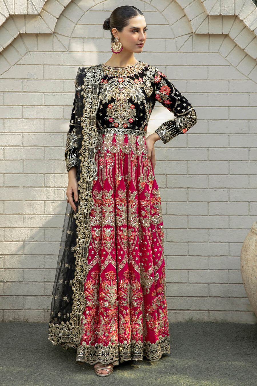 De Velour by Imrozia Premium Embroidered Velvet Suit I.V-12 Sphene