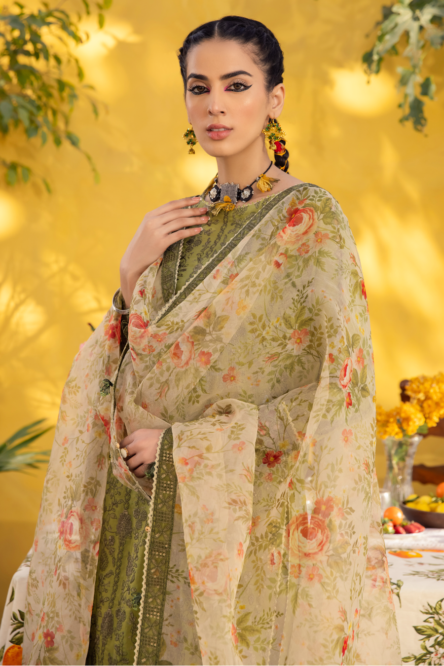 IZNIK ILARIA Embroidered Luxury Lawn Unstitched 3Pc Suit - FLAVIA