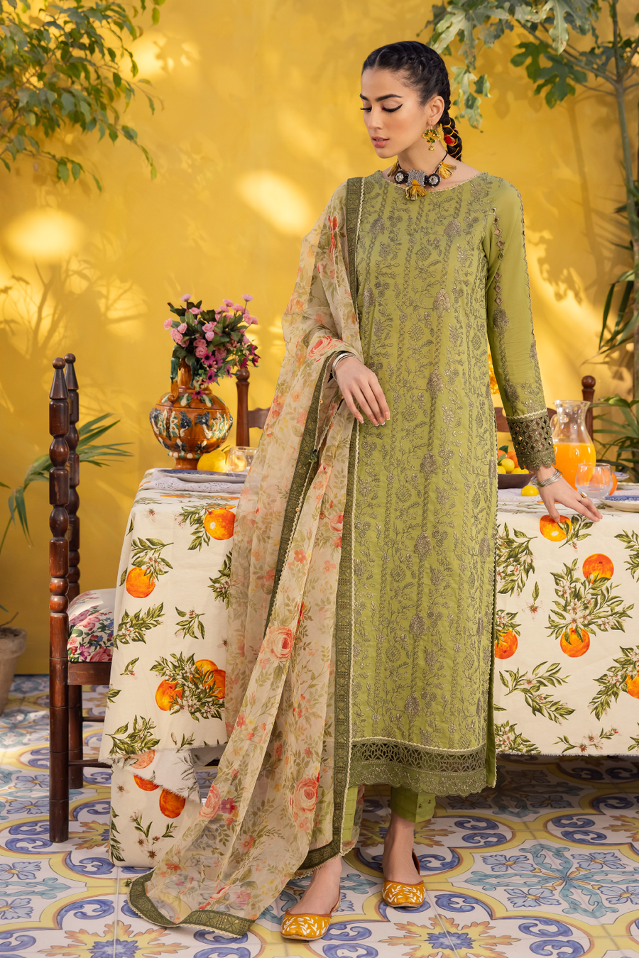 IZNIK ILARIA Embroidered Luxury Lawn Unstitched 3Pc Suit - FLAVIA