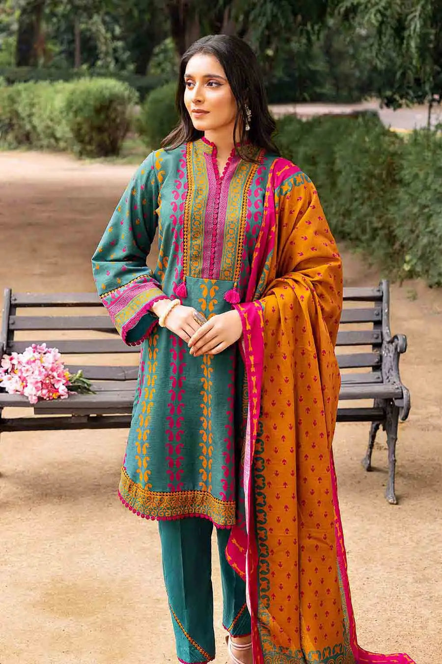 Gul Ahmed Winter Khaddar Unstitched Printed 3Pc Suit K-22042 A