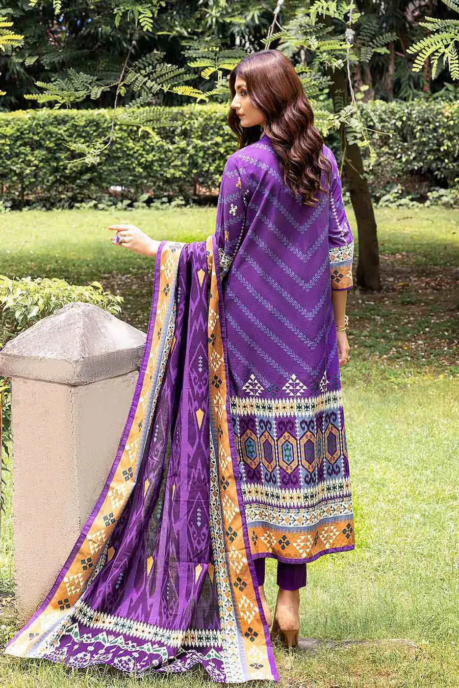 Gul Ahmed Winter Khaddar Unstitched Printed 3Pc Suit K-22057