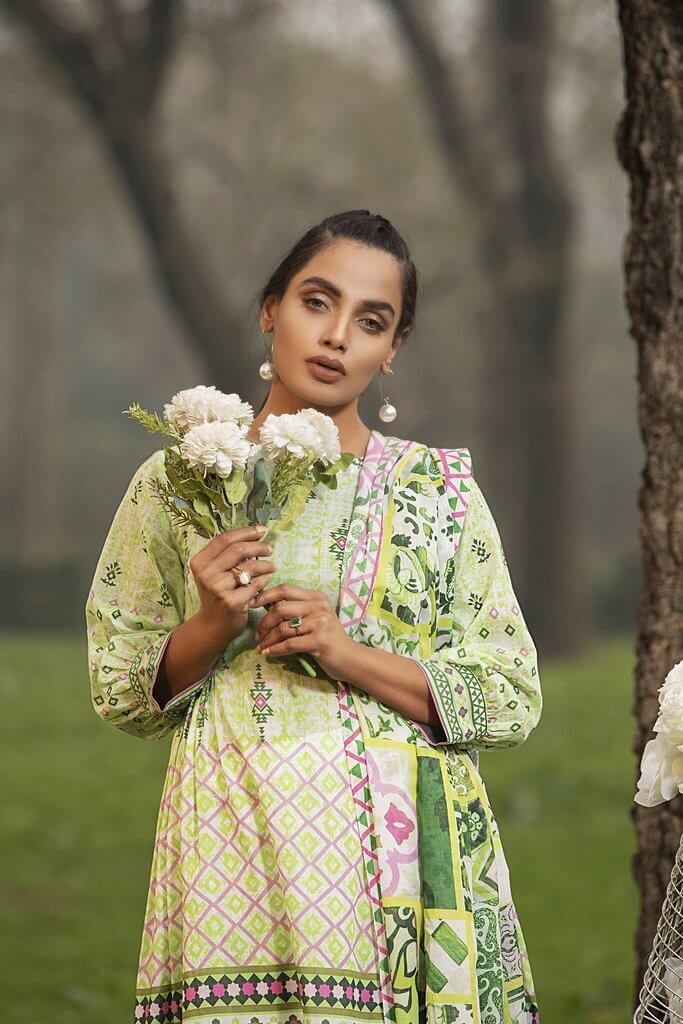 Lakhany Komal Lawn Summer 2021 Unstitched Printed 3Pc Suit KP-2003-B - FaisalFabrics.pk