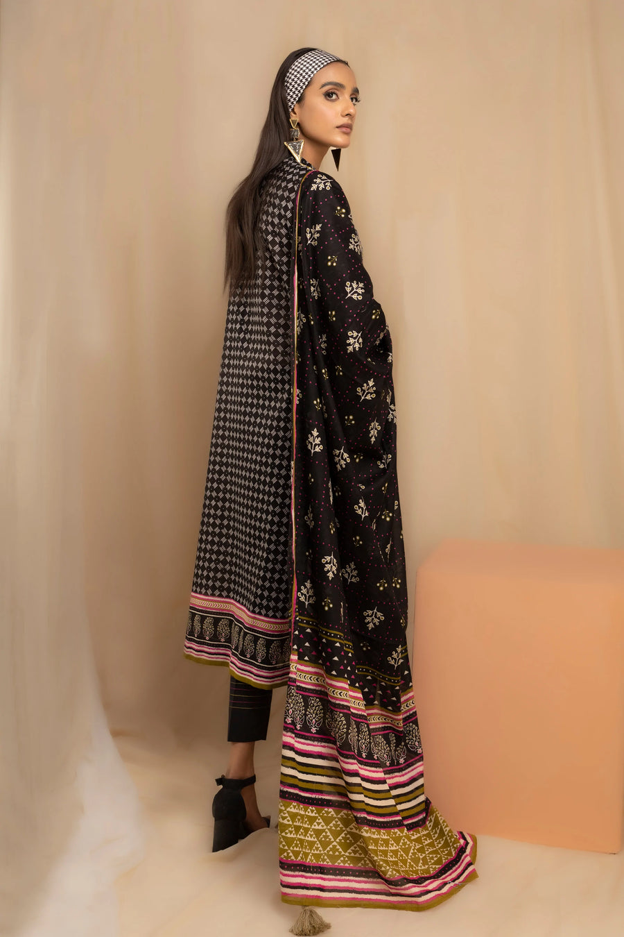 LSM Lakhany Komal Unstitched Printed Lawn 3Pc Suit KPC-SR-0096-B