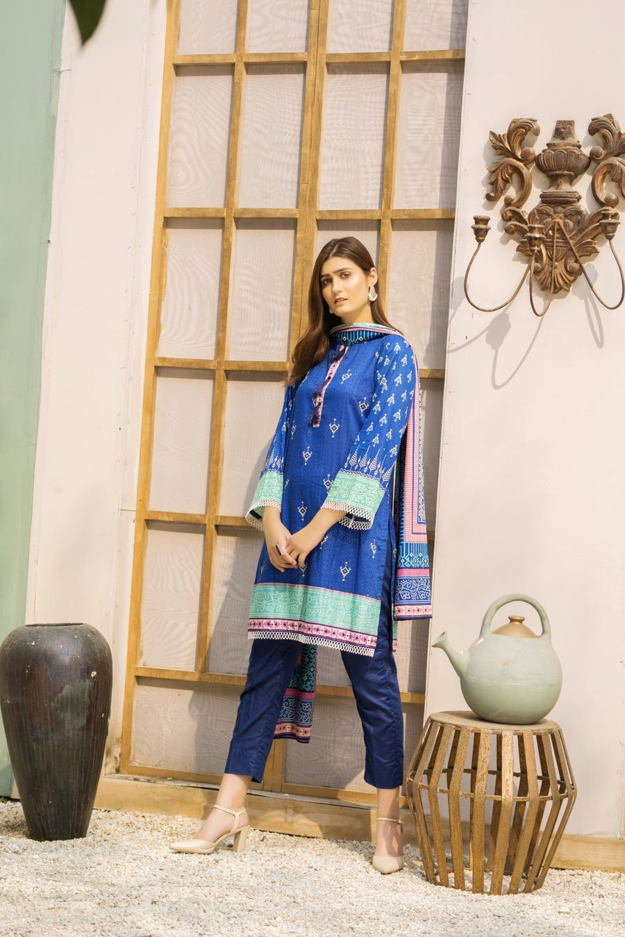 Ittehad Crystal Lawn 2021 Unstitched 3 Piece Printed Suit CL-21130-B - FaisalFabrics.pk