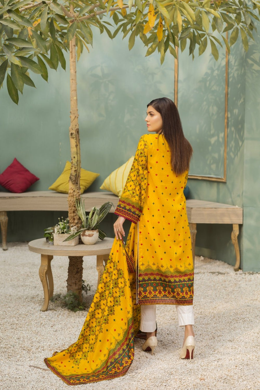 Ittehad Crystal Lawn 2021 Unstitched 3 Piece Printed Suit CL-21140-A - FaisalFabrics.pk