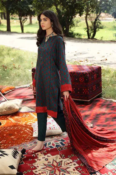 Gul Ahmed Pure Joy of Winter Printed Twill Linen 3Pc Suit LT-12015 B