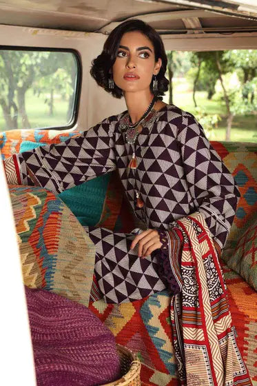 Gul Ahmed Pure Joy of Winter Printed Twill Linen 3Pc Suit LT-12019 B