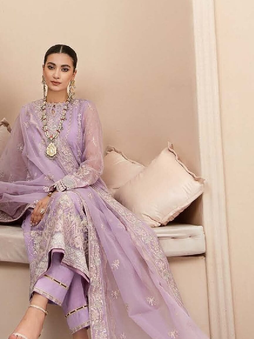 Aik Atelier Lumiere Organza and Tulle Unstitched 3Pc Suit Look-01