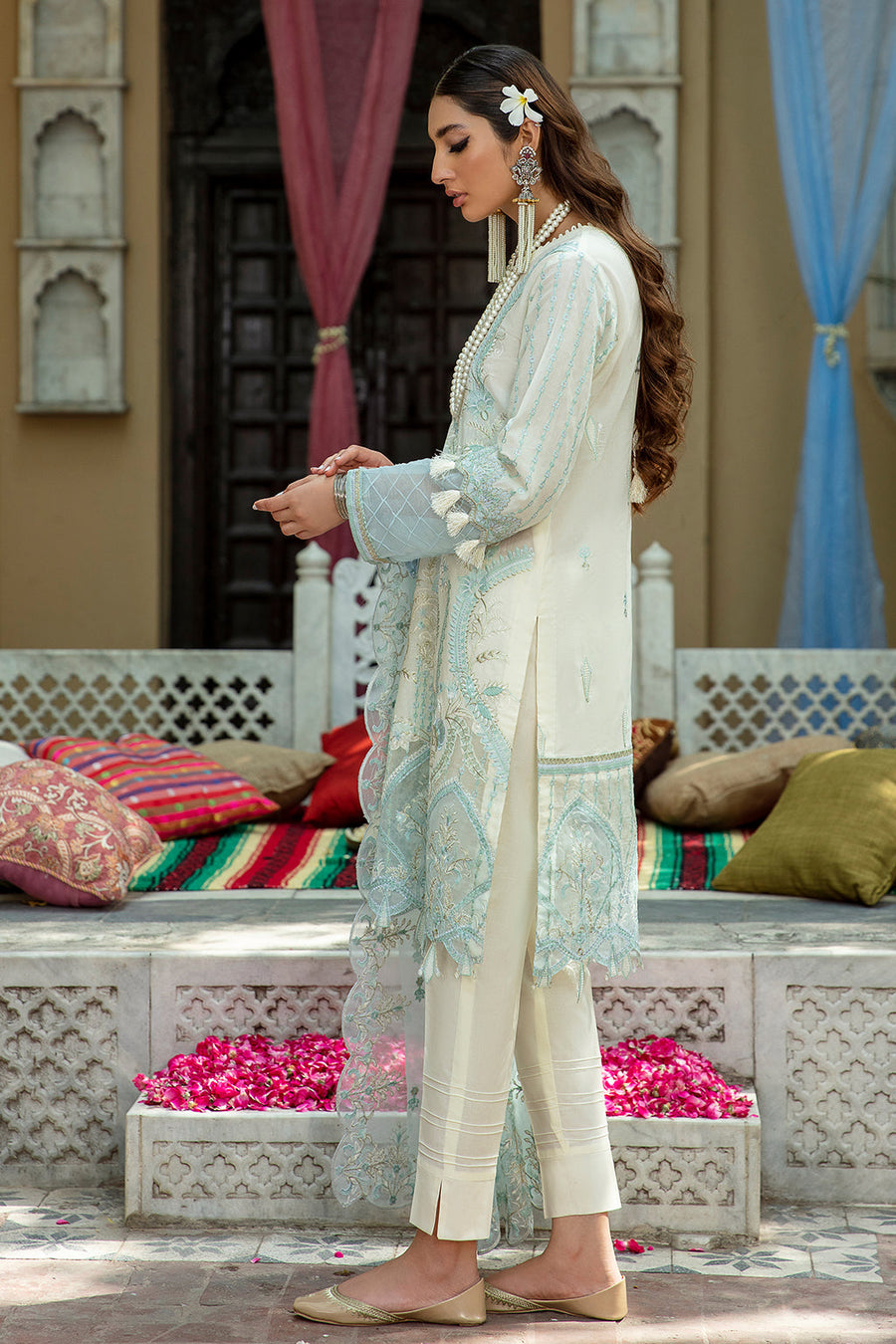 GISELE Mehrma Luxury Lawn Unstitched 3Pc Suit - MAHEEN