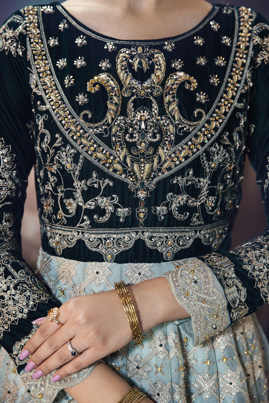 Hous of Nawab Makhmal Velvet Wedding Formals 3PC Suit 06-MANAR - FaisalFabrics.pk