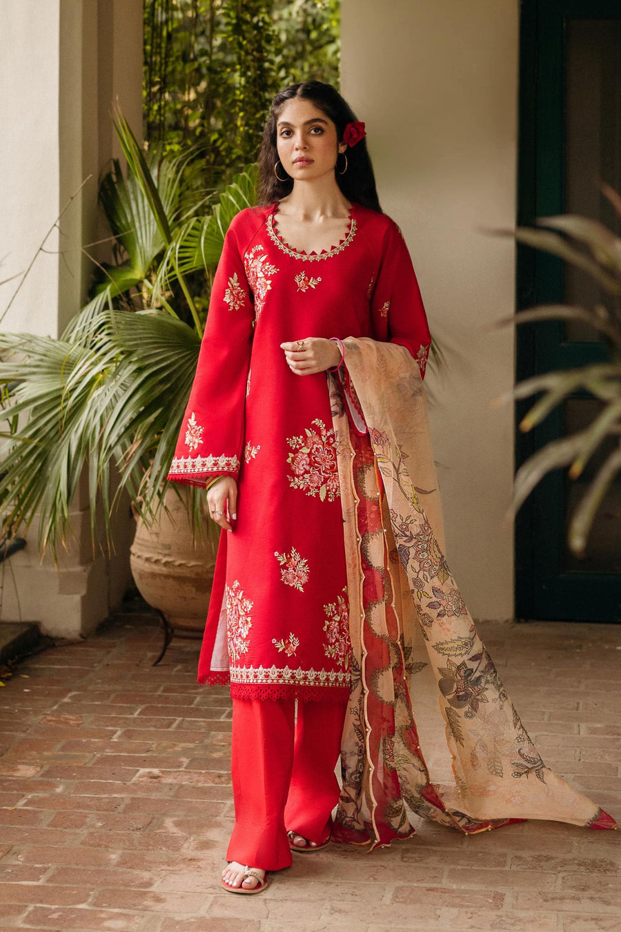 Seroli Mohne Unstitched Embroidered Summer Lawn 3Pc Suit MC-23-U0008