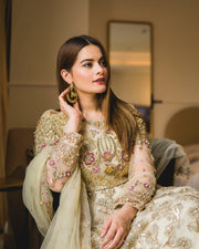Maria Osama Khan - MÉLANIE