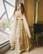 Maria Osama Khan - MÉLANIE
