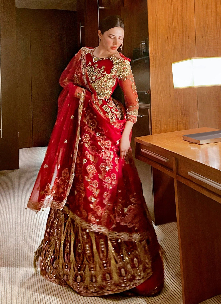 Maria Osama Khan - MÉLANIE RED (STYLE 1)