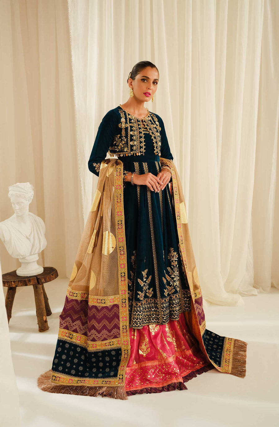 Maryum & Maria The Velvet Dream Wedding Suit MFF-0013 Nisa