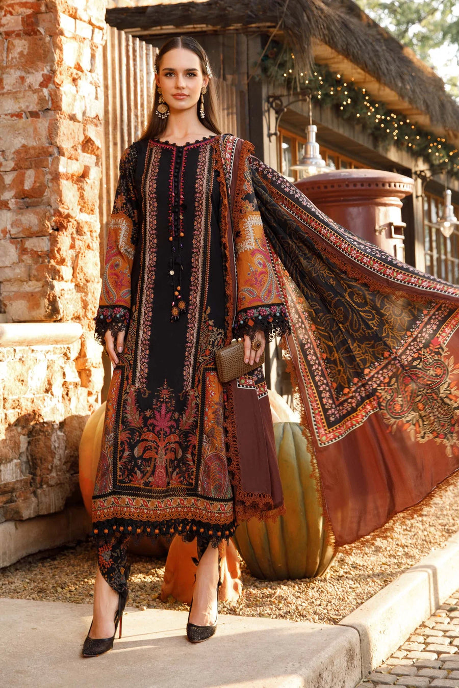 Maria.B M.Prints Lawn Unstitched Embroidered 3 Piece Suit MPT-1703-B
