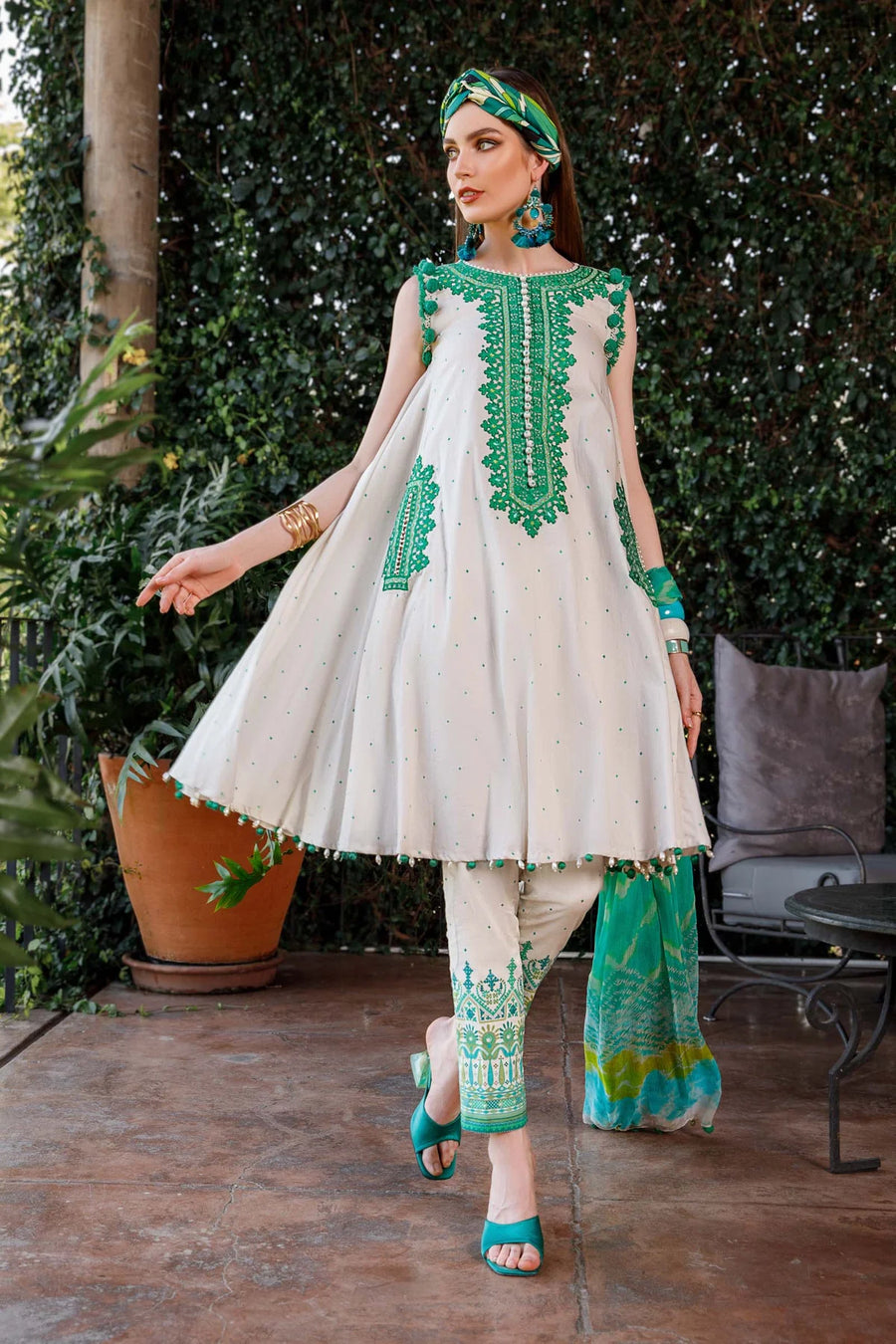 Maria.B M.Prints Lawn Unstitched Embroidered 3 Piece Suit MPT-1706-B