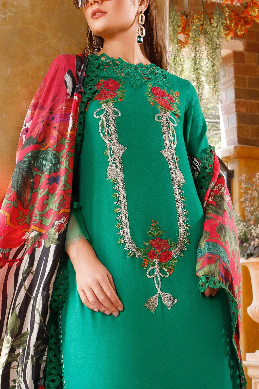 Maria.B M.Prints Lawn Unstitched Embroidered 3 Piece Suit MPT-1707-A