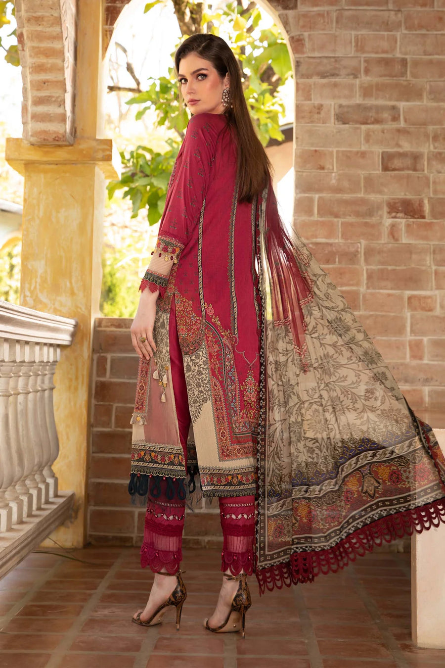 Maria.B M.Prints Lawn Unstitched Embroidered 3 Piece Suit MPT-1712-B