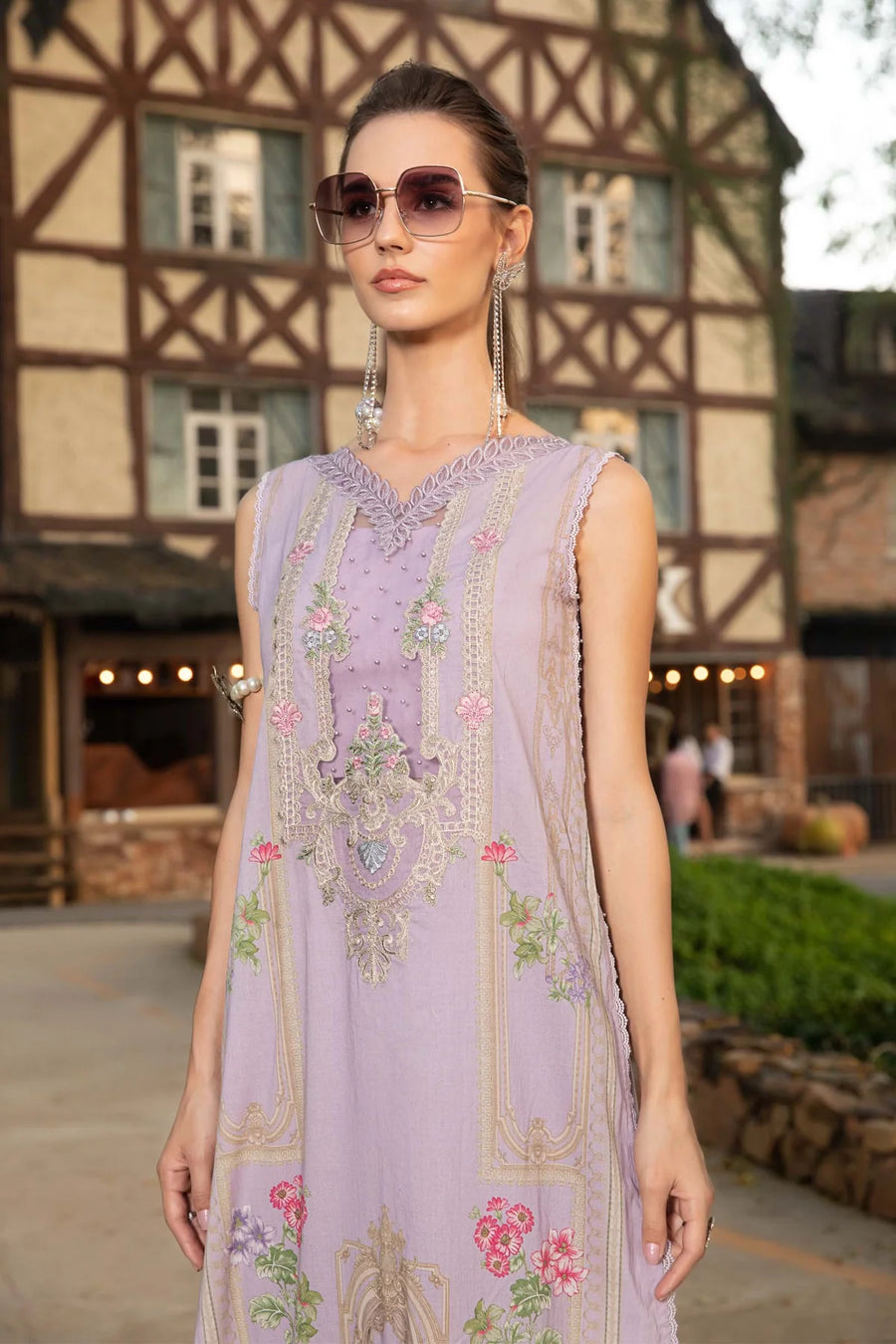Maria.B M.Prints Lawn Unstitched Embroidered 3 Piece Suit MPT-1713-B