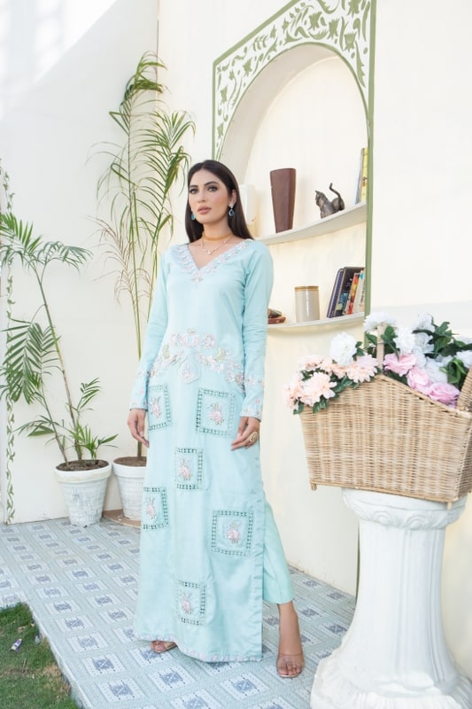 Sumaria’s Couture Baharan Luxury Pret 3Pc Suit - Orchid