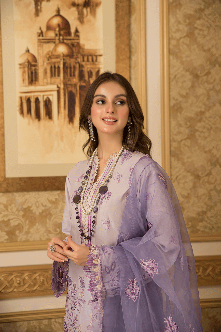 Suveez Pariza Embroidered Lawn 3 Piece Suit - CP-09 PAISLEY