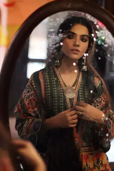 Gul Ahmed Pure Joy of Winter Printed Khaddar 3Pc Suit PVS-12001 A