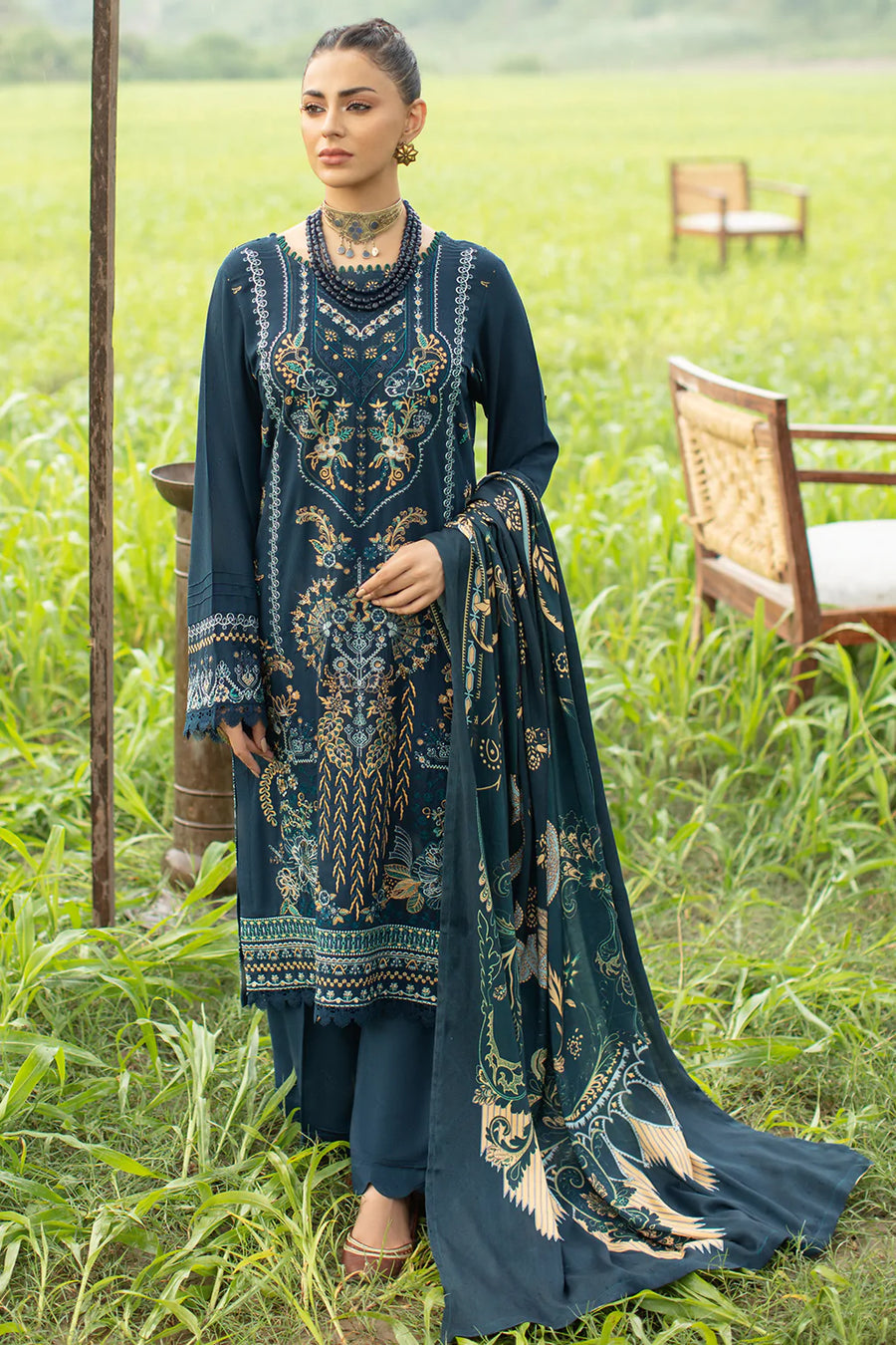 Ramsha Reet Embroidered Luxury Karandi Unstitched 3Pc Suit R-603
