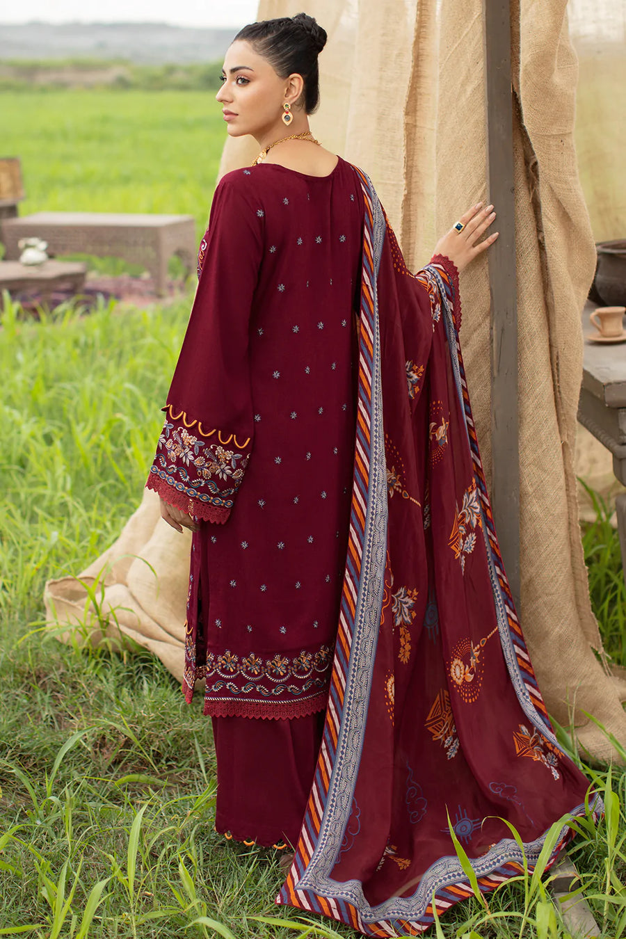 Ramsha Reet Embroidered Luxury Karandi Unstitched 3Pc Suit R-604