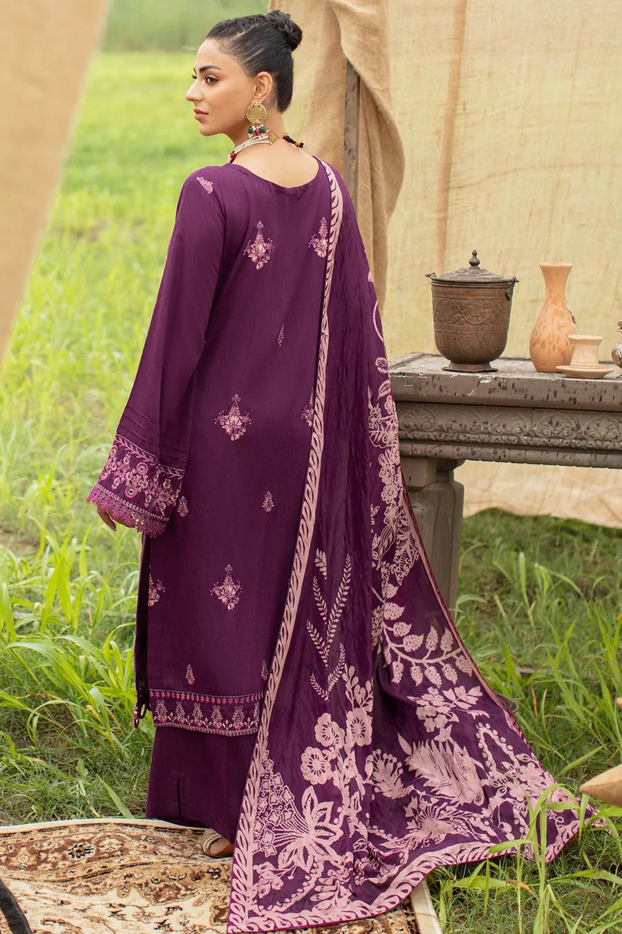 Ramsha Reet Embroidered Luxury Karandi Unstitched 3Pc Suit R-610