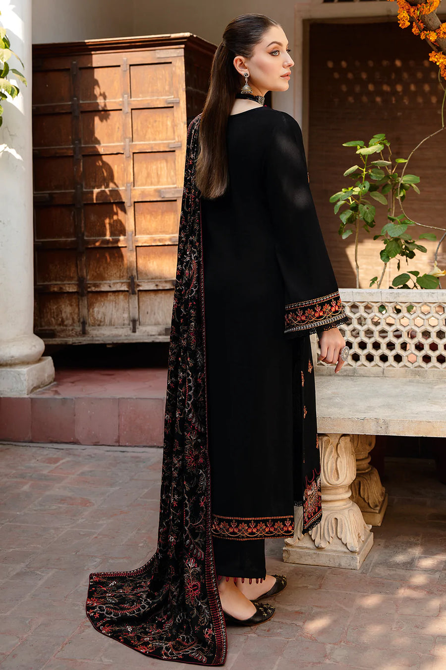 Ramsha Reet Vol-07 Embroidered Luxury Karandi Unstitched 3Pc R-702