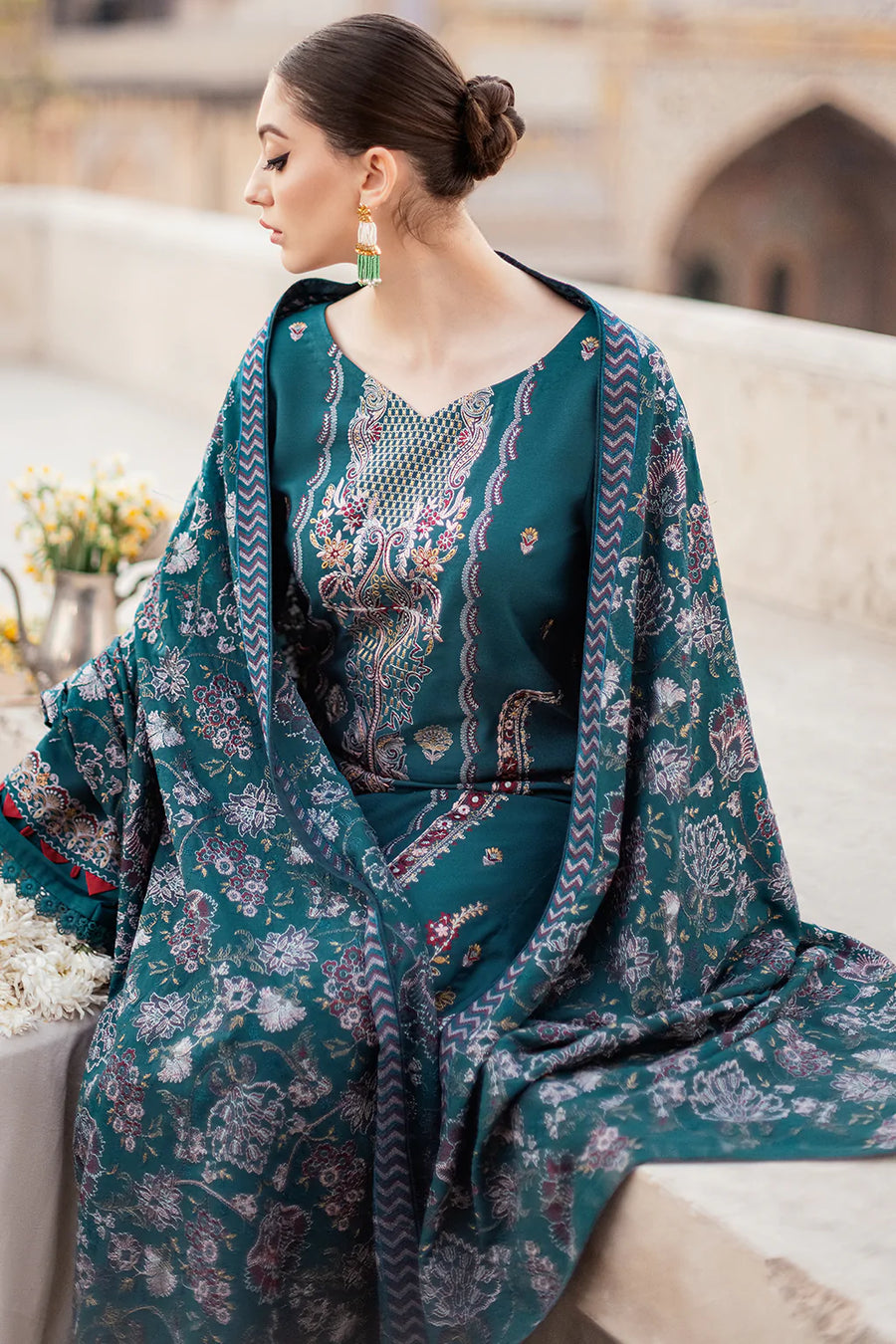 Ramsha Reet Vol-08 Embroidered Luxury Karandi Unstitched 3Pc R-804