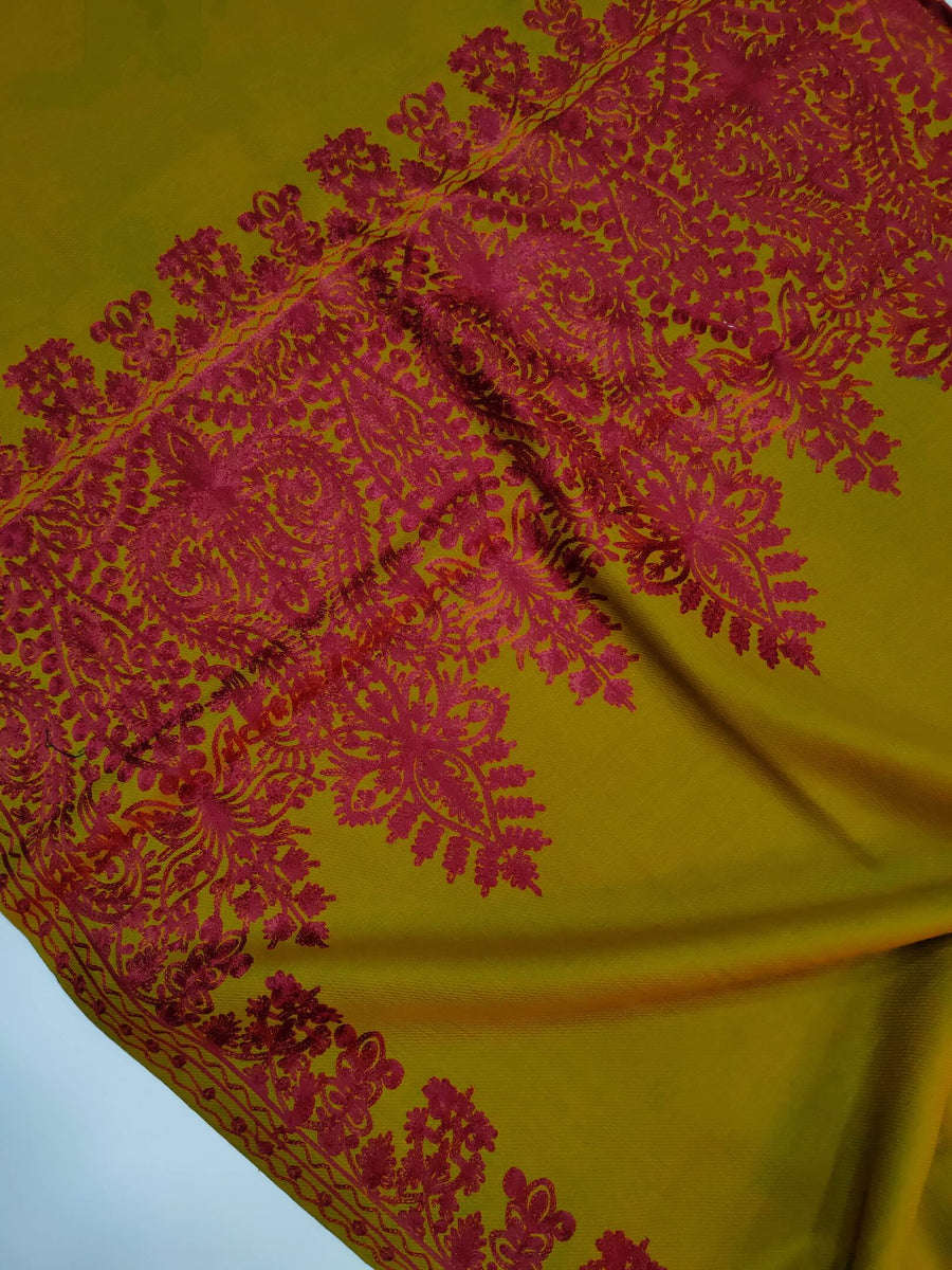 Womens Kashmiri Hand Embroidered Fine Wool Shawl RK21092 - FaisalFabrics.pk