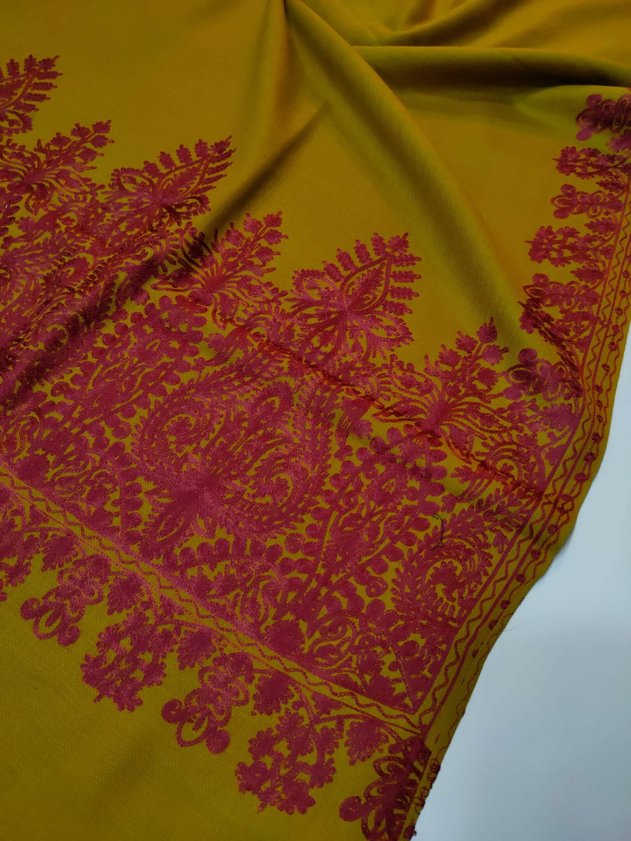 Womens Kashmiri Hand Embroidered Fine Wool Shawl RK21092 - FaisalFabrics.pk