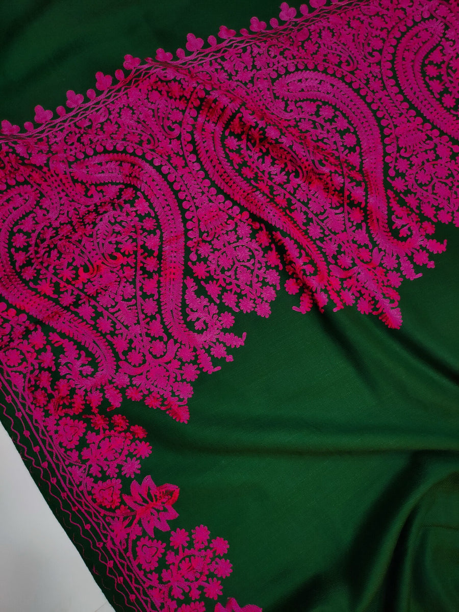 Womens Kashmiri Hand Embroidered Fine Wool Shawl RK21093 - FaisalFabrics.pk