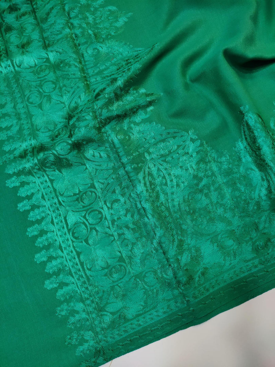 Womens Kashmiri Hand Embroidered Fine Wool Shawl RK21095 - FaisalFabrics.pk