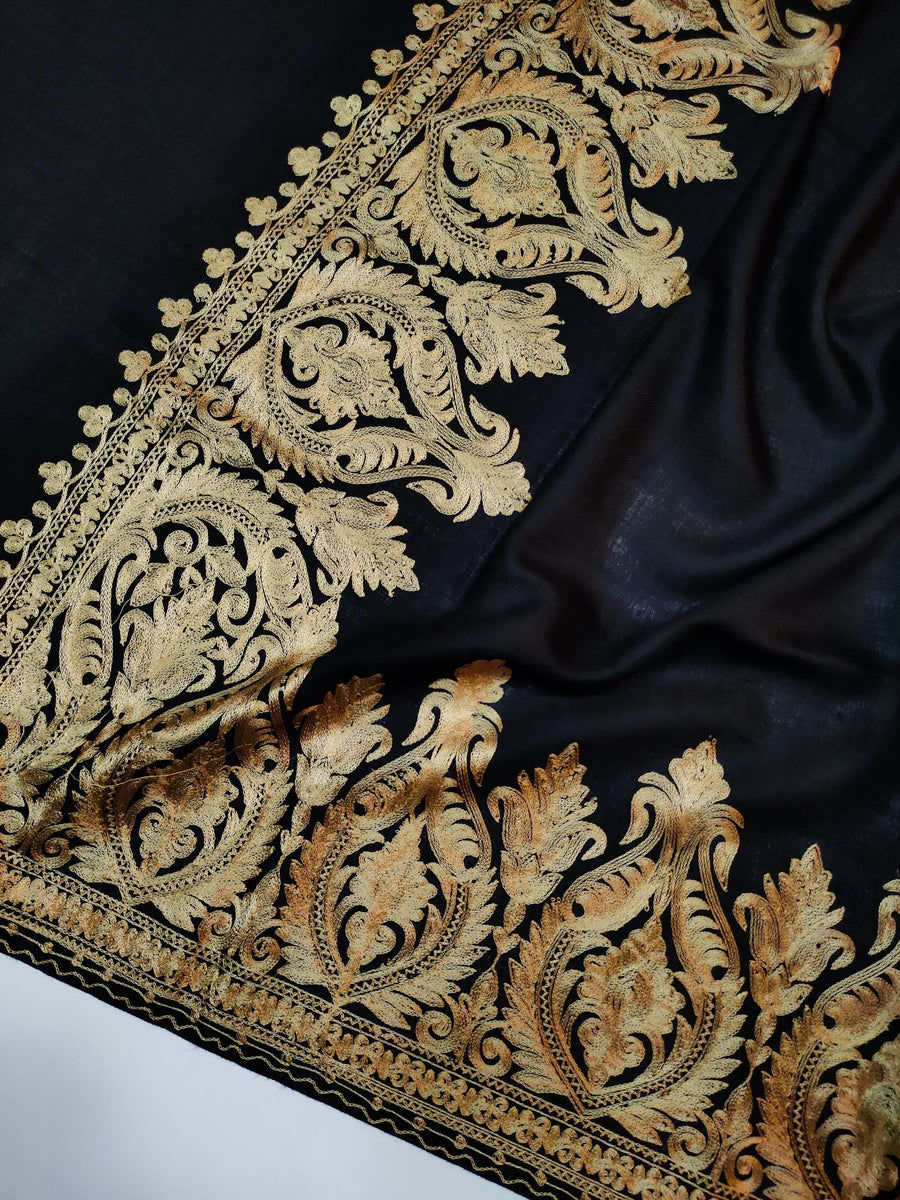 Womens Kashmiri Hand Embroidered Fine Wool Shawl RK21096 - FaisalFabrics.pk