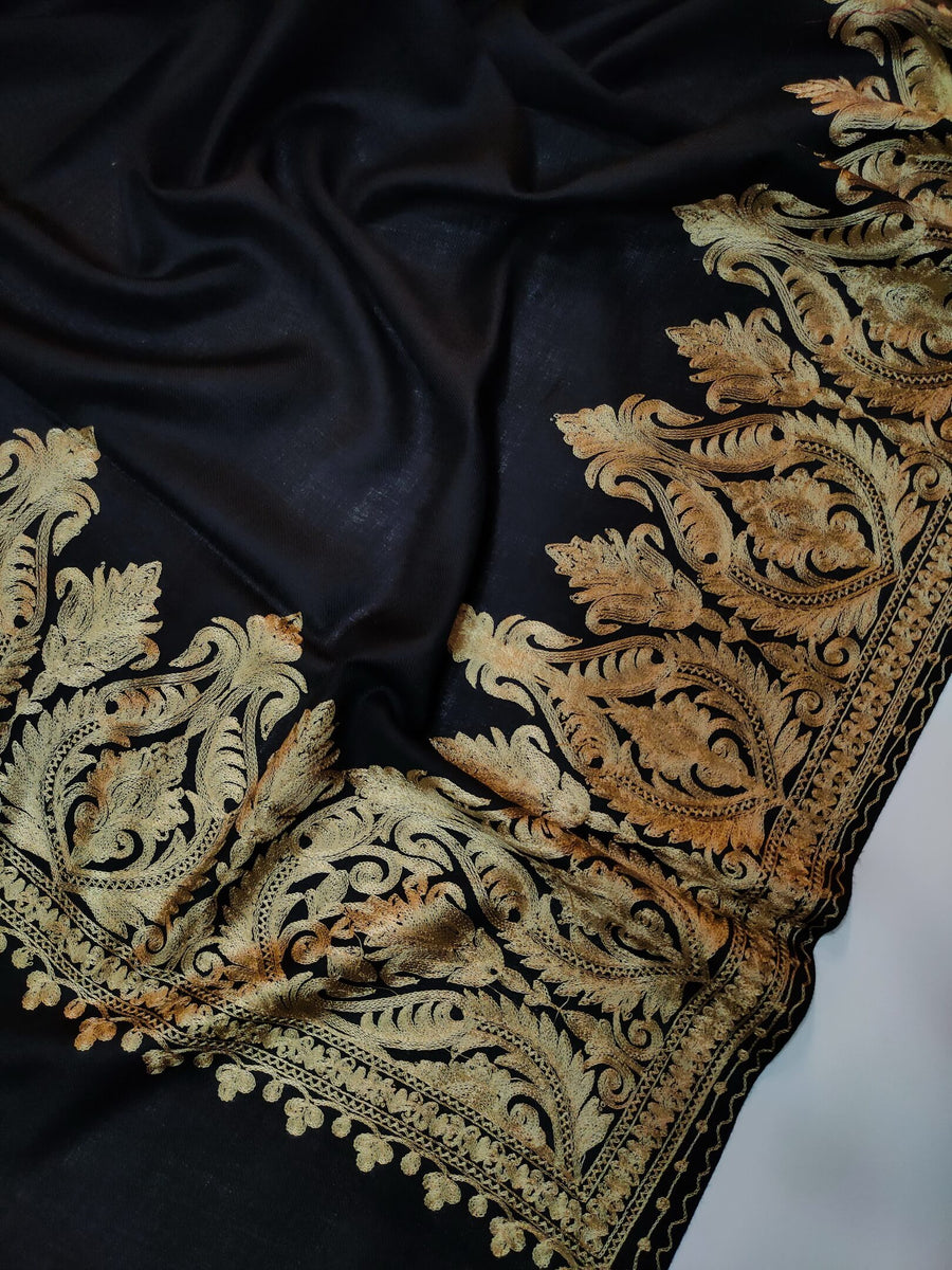 Womens Kashmiri Hand Embroidered Fine Wool Shawl RK21096 - FaisalFabrics.pk