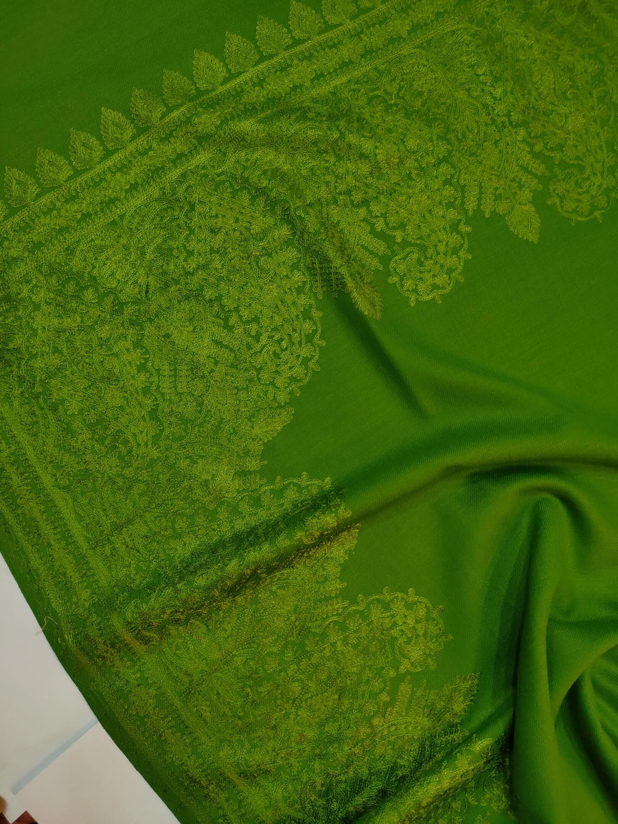 Womens Kashmiri Hand Embroidered Fine Wool Shawl RK21097 - FaisalFabrics.pk