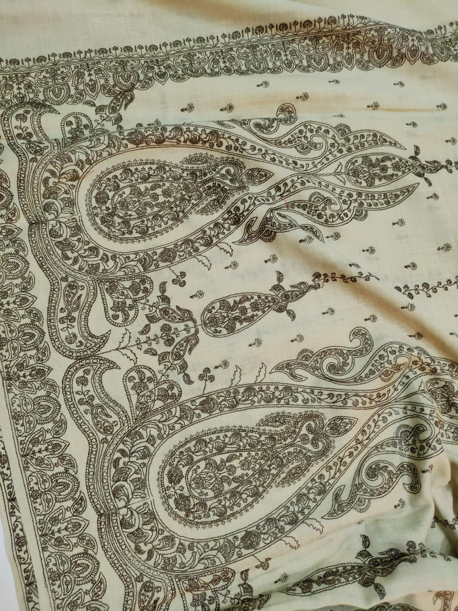 Womens Kashmiri Hand Embroidered Fine Wool Shawl RK21104 - FaisalFabrics.pk