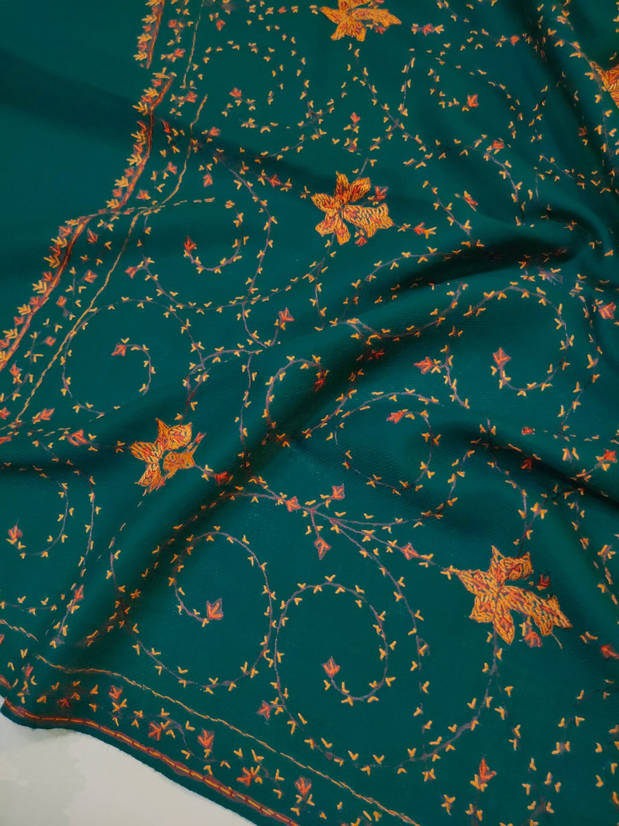 Womens Kashmiri Hand Embroidered Fine Wool Shawl RK21133 - FaisalFabrics.pk