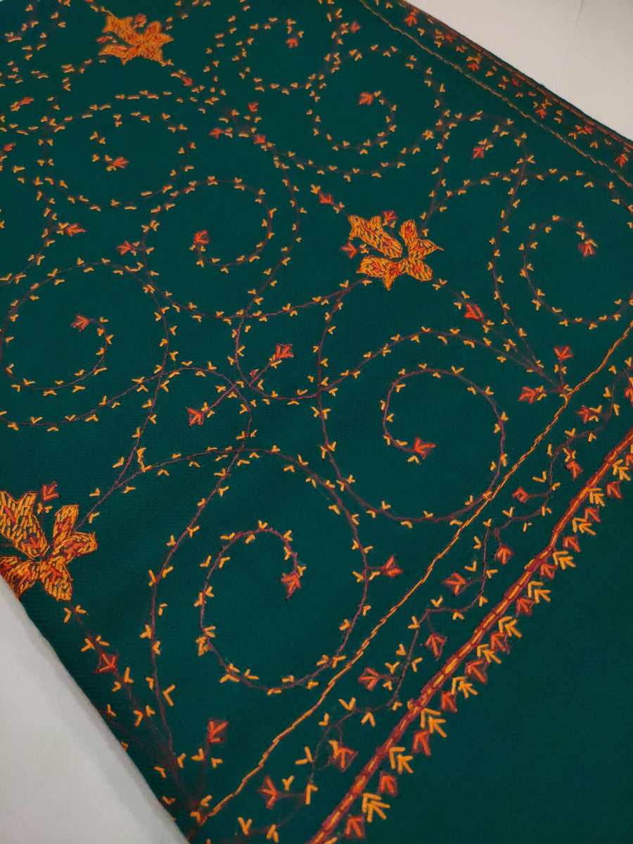 Womens Kashmiri Hand Embroidered Fine Wool Shawl RK21133 - FaisalFabrics.pk