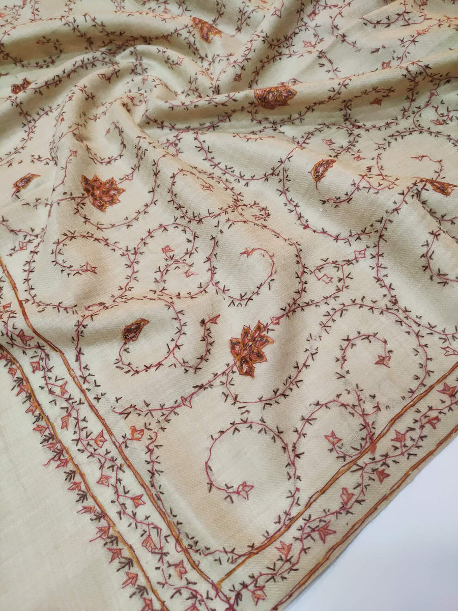 Womens Kashmiri Hand Embroidered Fine Wool Shawl RK21135 - FaisalFabrics.pk