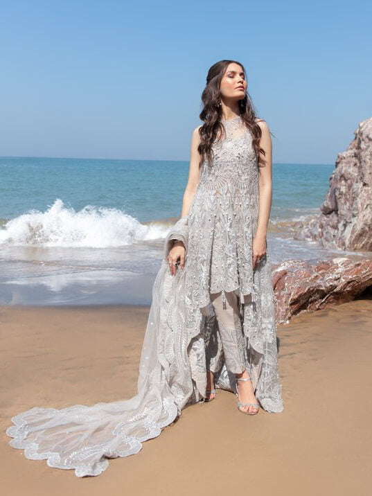 Reign Amira'a Luxury Formals Embroidered Unstitched 3PCS Suit RN-04 Zendaya - FaisalFabrics.pk
